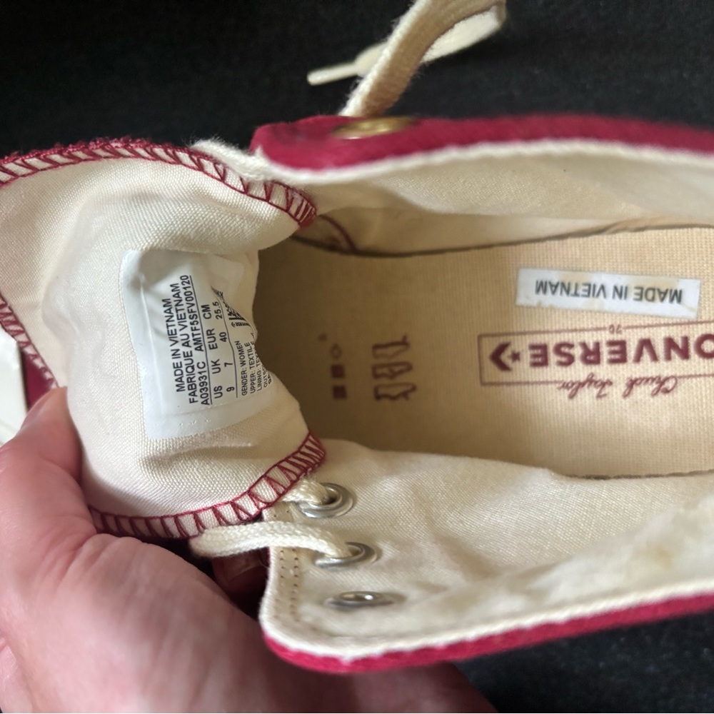 Converse Chuck Taylor 70 Red High-Top 2023 Valentines Day Size 9 - Picture 6 of 6